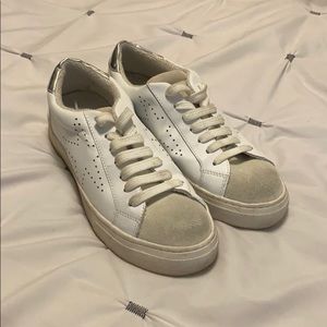 Steve Madden Sneakers Size 5.5M